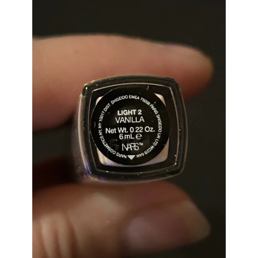 NARS Radiant Creamy Concealer in Light 2 Vanilla